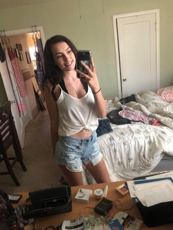 sexy middle eastern girl making you want it         