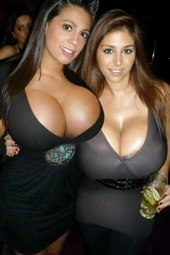 Porn Pics huge tits
