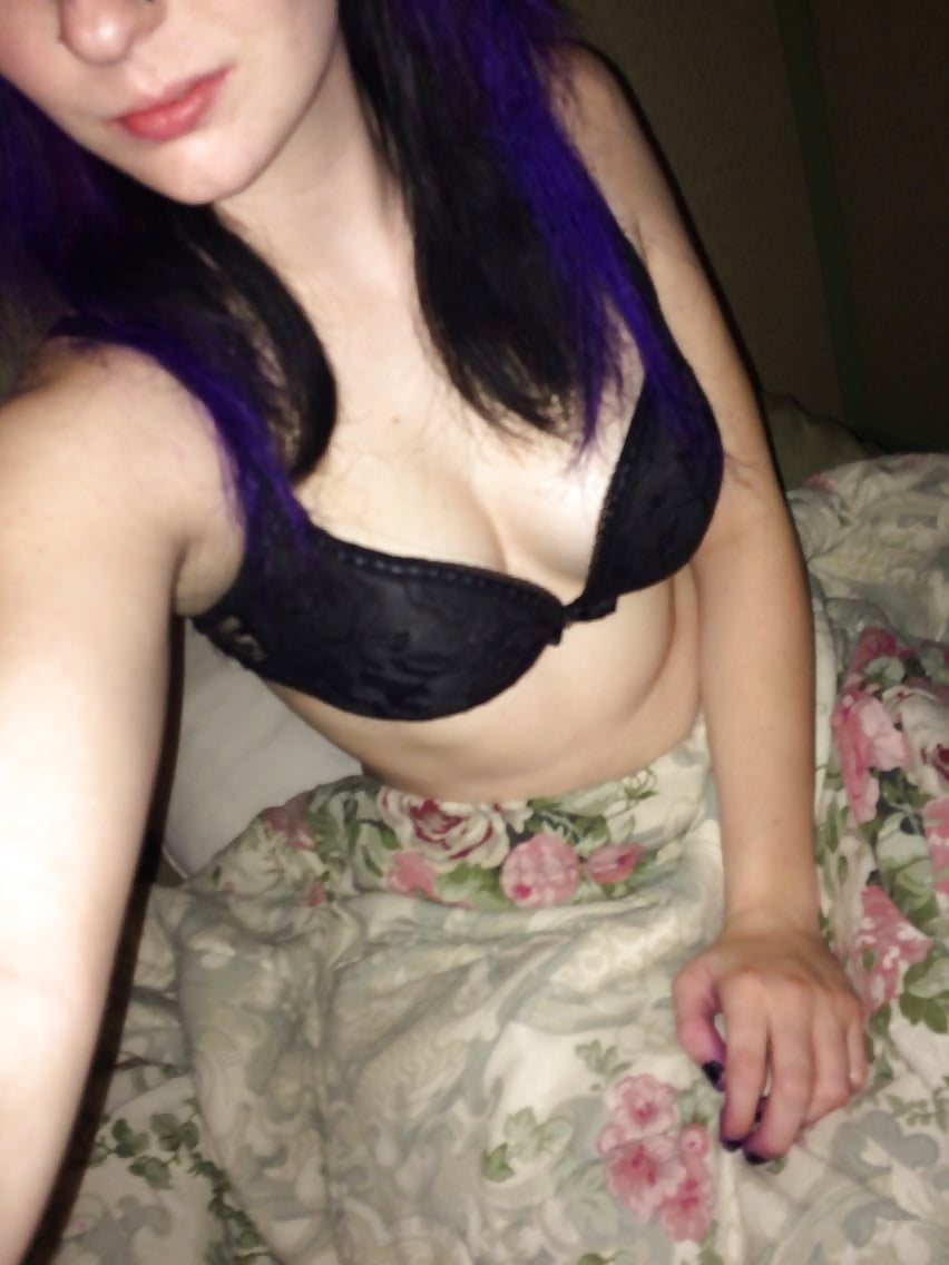 Porn Pics Submissive Teen Slut Aka SubmissiveNightmare