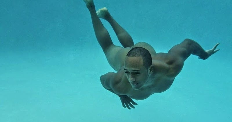 Naked Man Underwater - Nude women tied underwater. 