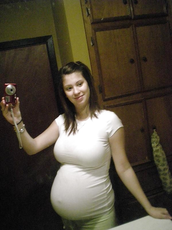 Porn Pics Amateur PREGNANT teen selfshot part 2