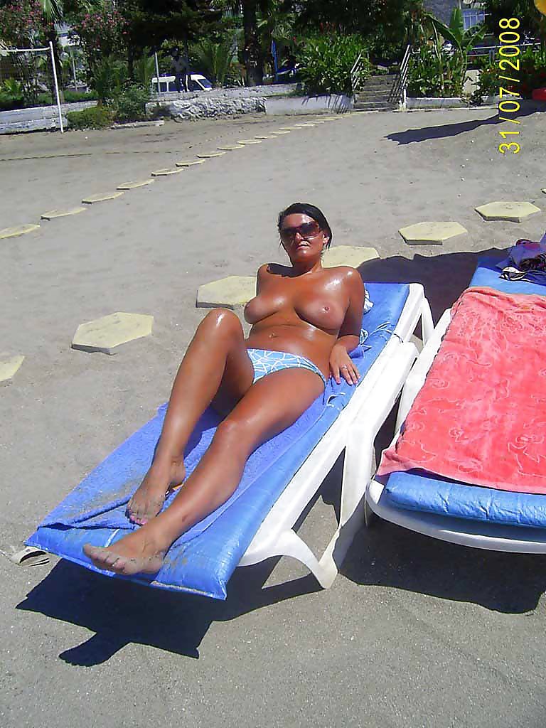 Porn Pics The beach 45