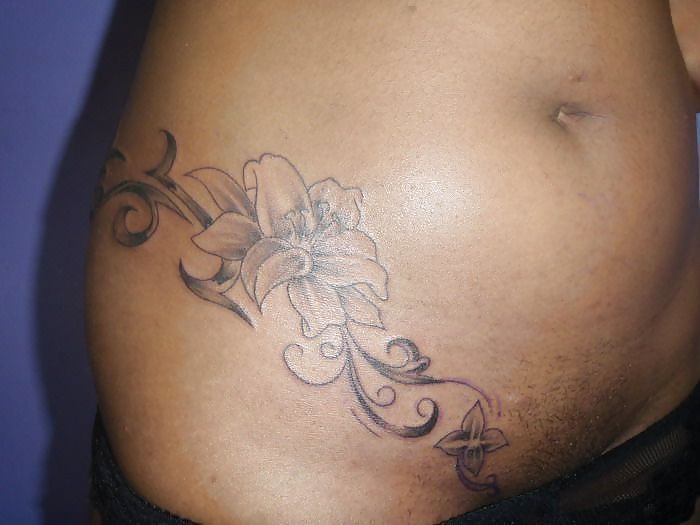 Porn Pics woman tatoo