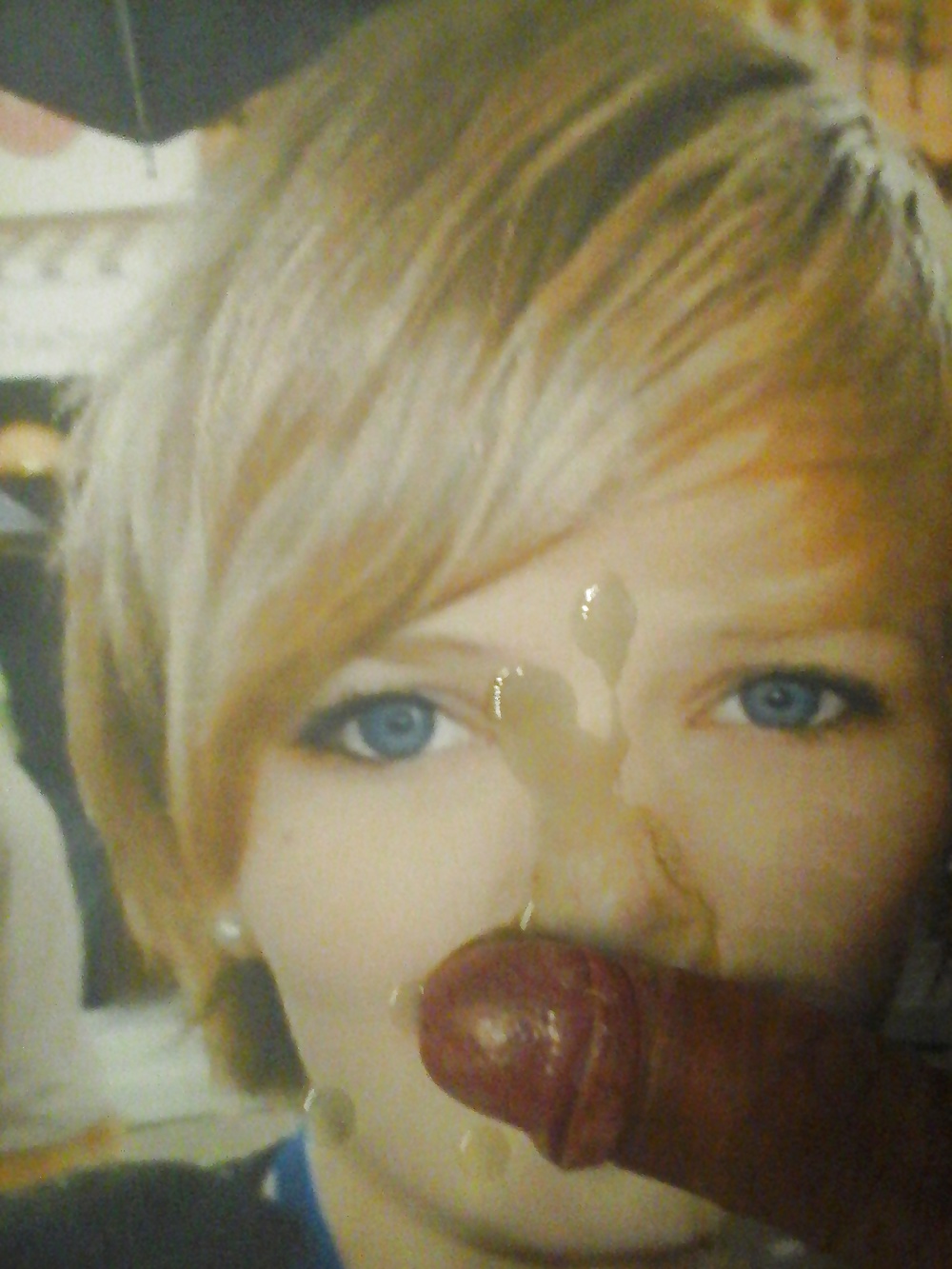 Porn Pics Cum addicted Slut Juli