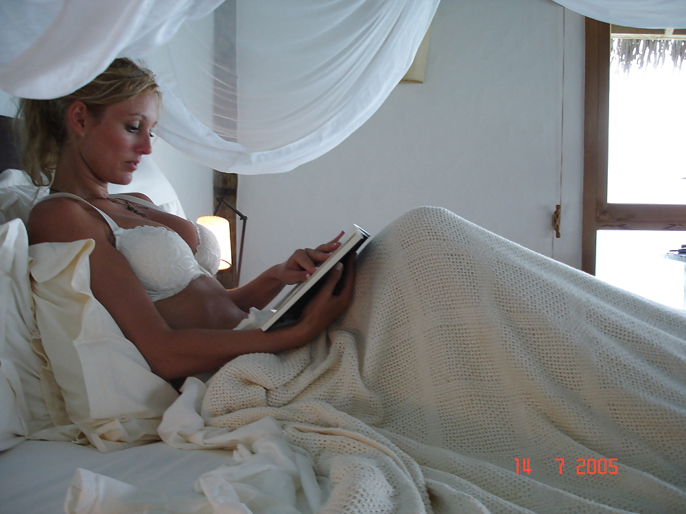Porn Pics Digital Voyeur - Sexy Danish bride
