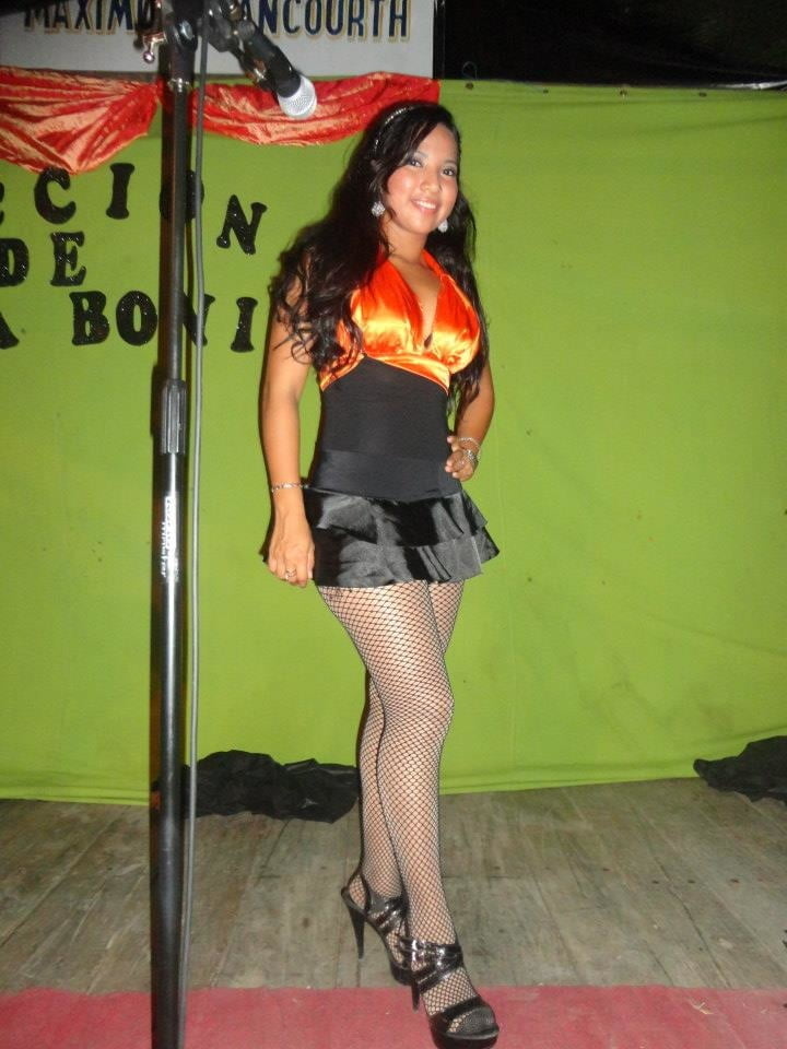 Latina hotties in pantyhose - 87 Photos 