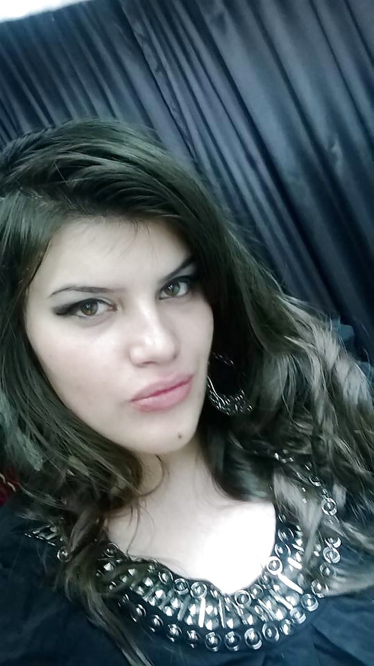 Porn Pics Romanian Huge Tits Amateur 39