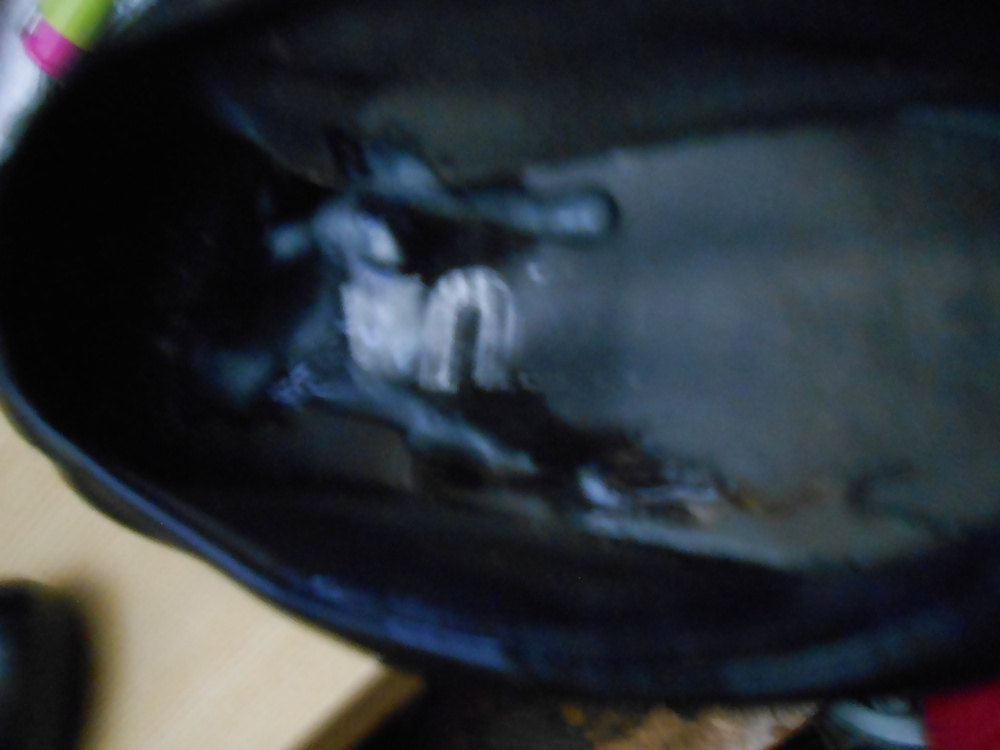 Porn Pics je decharge dans ses ballerines