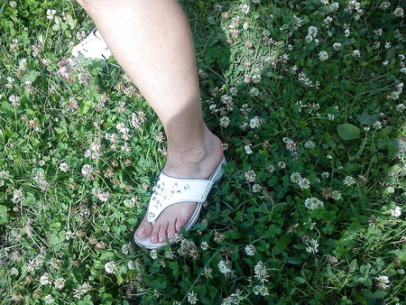 my moms feet pics
