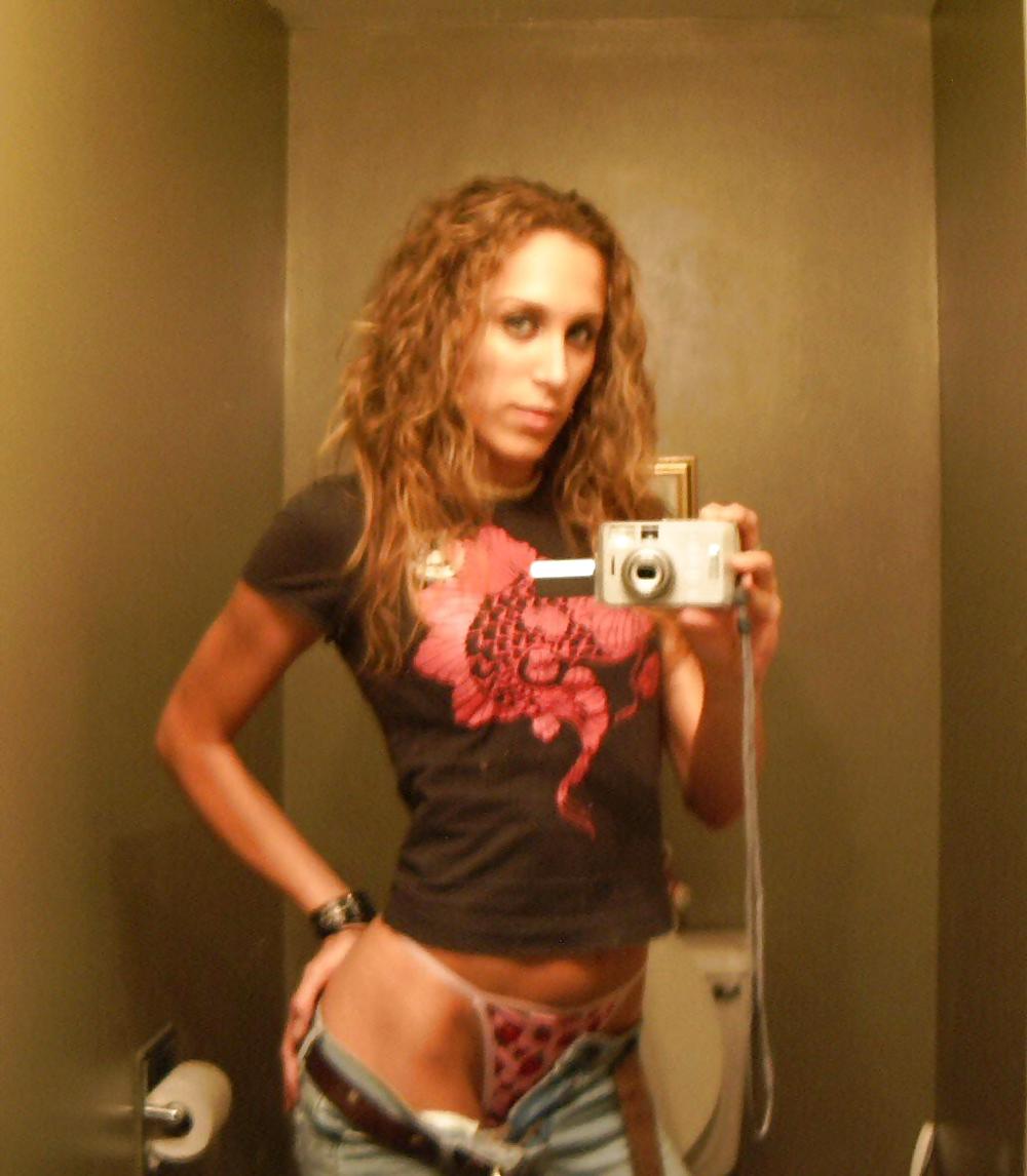 Porn Pics CANADIAN HOTTIE