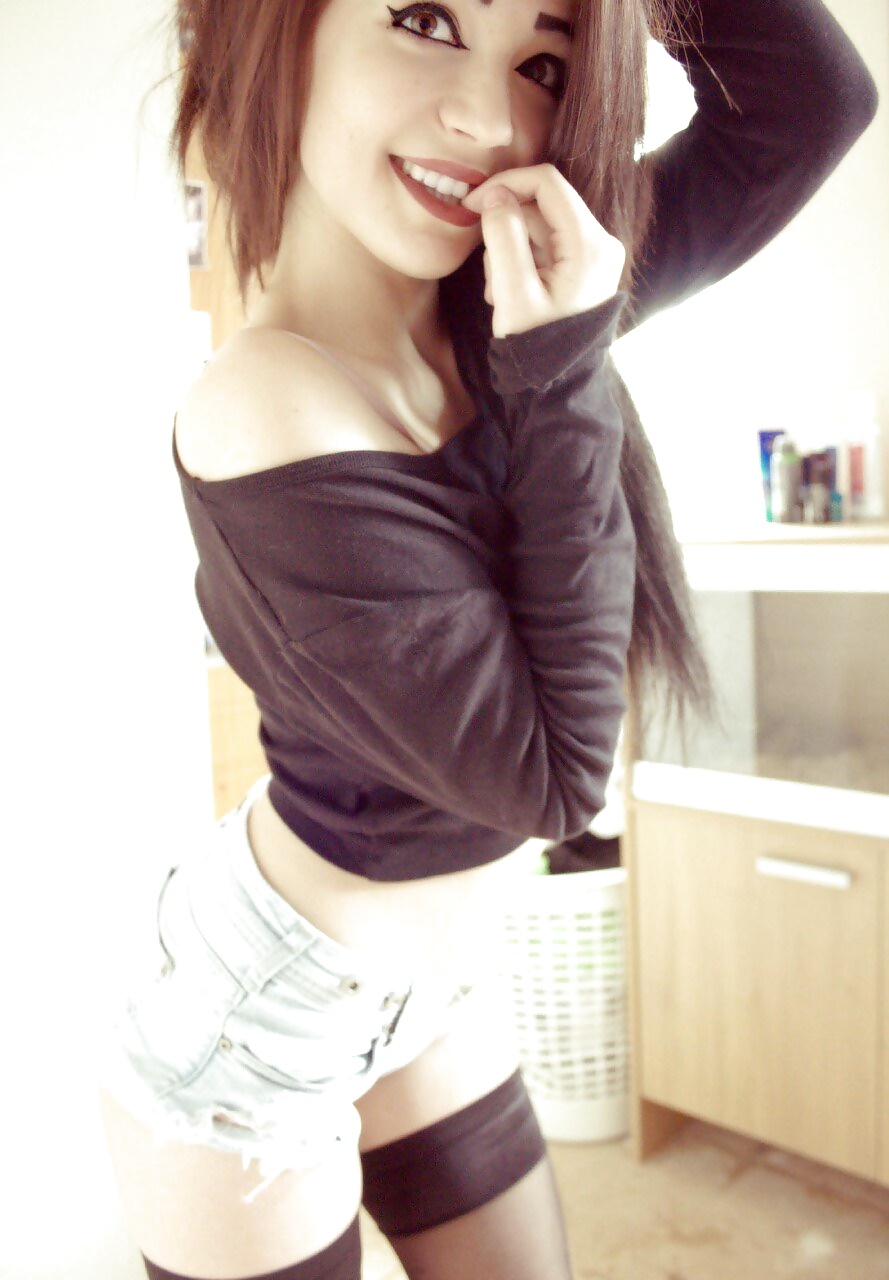 Porn Pics Random Sluts 90