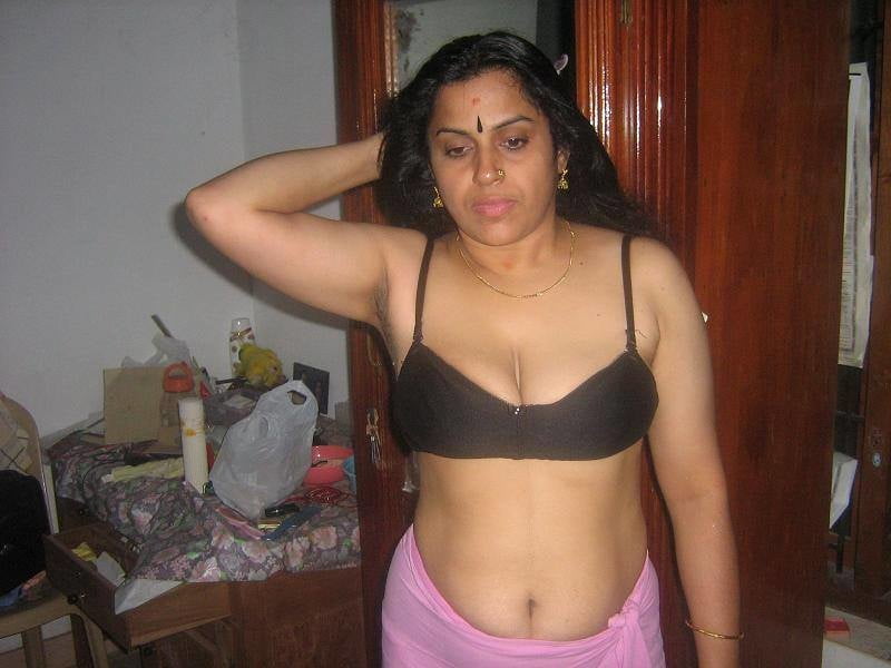 Horny Dick-Raising Desi Indian Aunty (MILF) - 46 Photos 