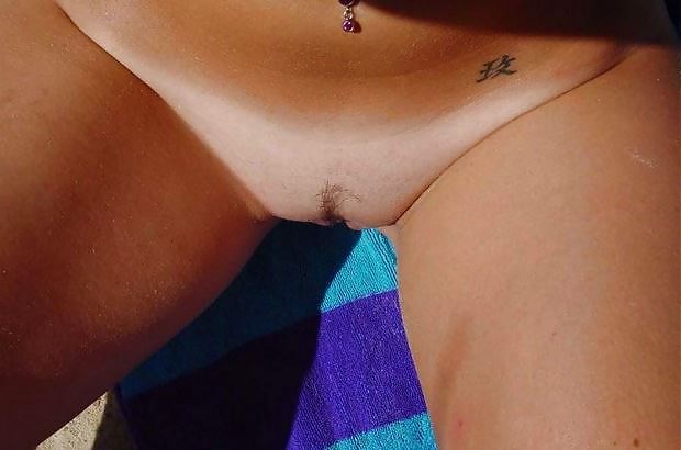 Porn Pics Jeune fille nue a la plage