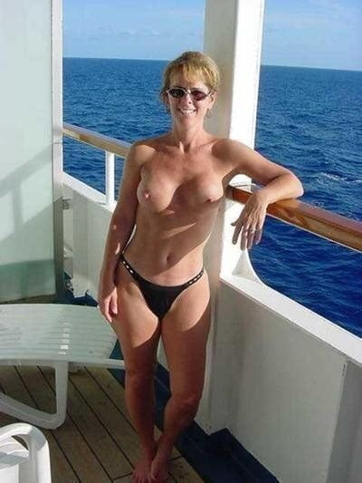 Swinger Cruise Naked 1006 P