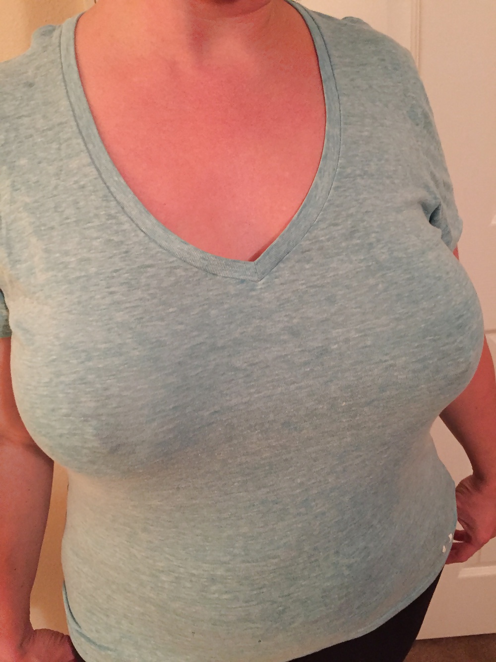 Porn Pics Wife's Big Tits In The Shower