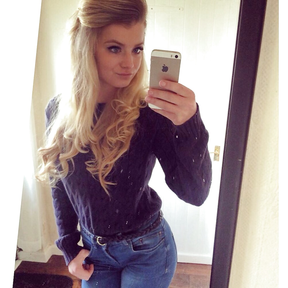 Porn Pics Uk bimbo Ellie