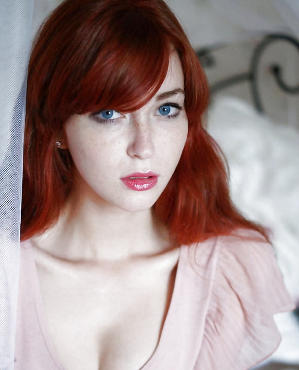 Nude pale skin redhead women, invisible man nude scenes