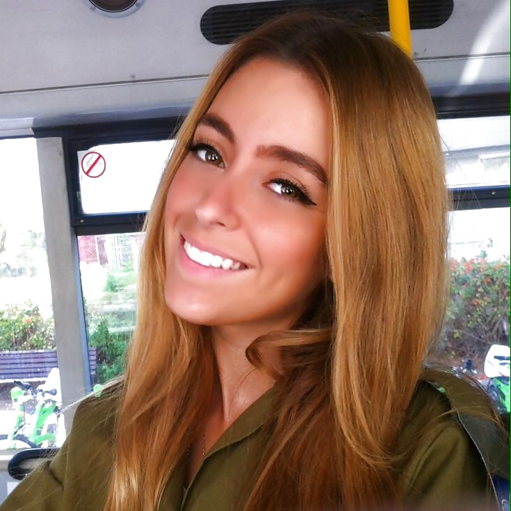 Porn Pics Private Israeli army girls(18-21years old)