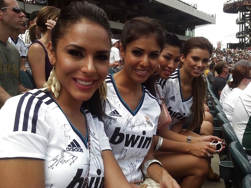 Porn Pics soccer and fans girls