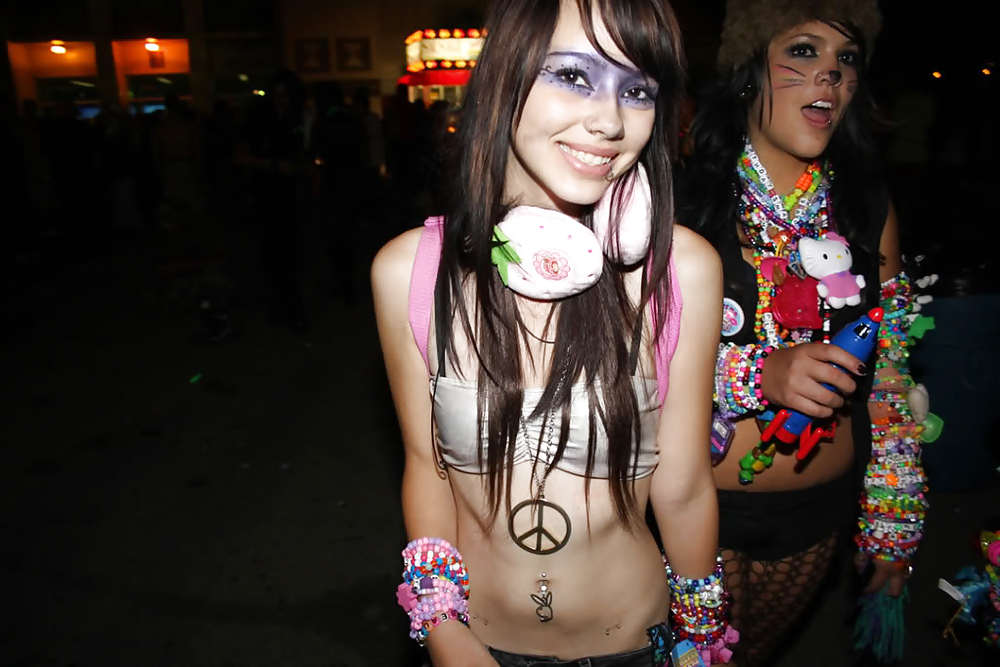 Porn Pics Sexy Raver Sluts