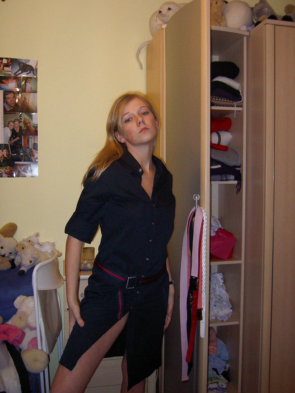 Porn Pics A soldiers girlfriend