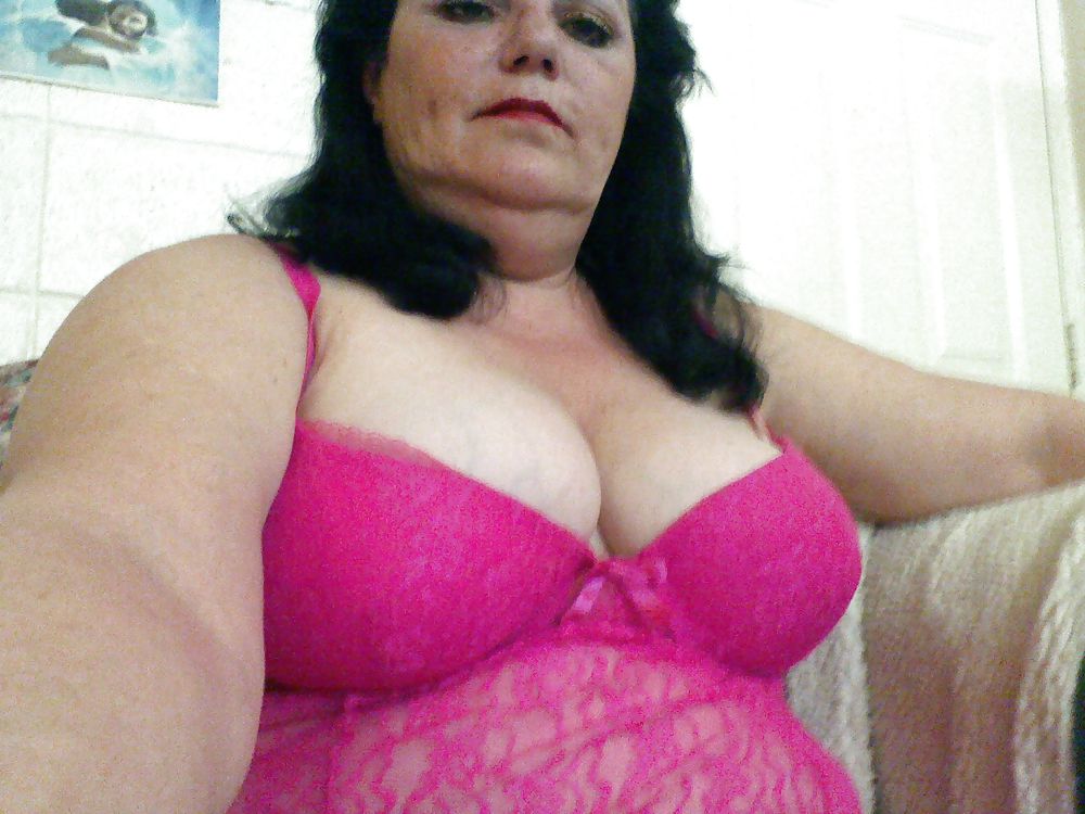 Porn Pics Chunky Gal in white thigh highs and hot pink lingerie
